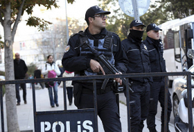 В Турции задержали 70 офицеров