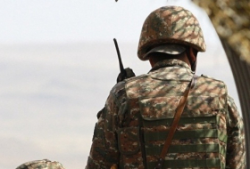 Армянские офицеры сбежали из армии за границу