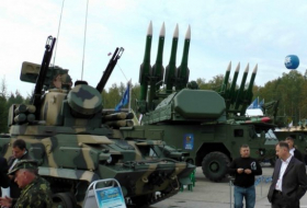 Азербайджан пожаловался в НАТО на поставки Россией оружия Армении
