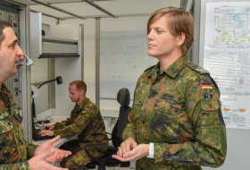 В Германии трансгендер впервые возглавил батальон