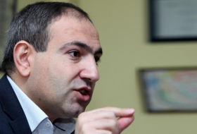 Пашинян: Родители армянских солдат  до сих пор отправляют им носки, обувь и одежду