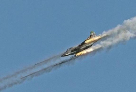Террористы сбили сирийский военный самолет