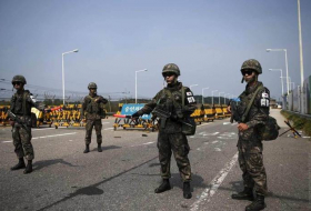 Южная Корея восстановила «горячую линию» связи с военными КНДР