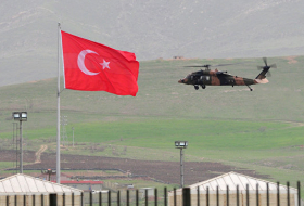 Атака турецкого вертолета на террористов в Сирии (ВИДЕО)