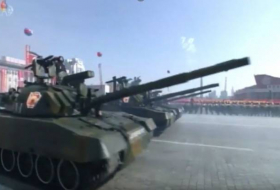 В КНДР показали танк - «комбайн смерти» (ФОТО)