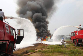 В Бангладеш разбился тренировочный самолет ВВС, пилоты погибли