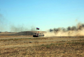 Азербайджанские артиллеристы в финале 