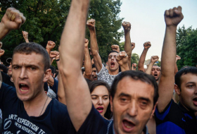 В Ереване призывают к восстанию против Саргсяна (ВИДЕО)