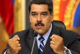 Мадуро призвал армию быть готовой к защите суверенитета