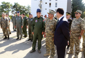 Закир Гасанов и посол Турции побывали на открытии военных учений
