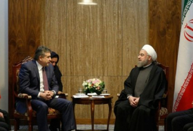 В Тегеране состоялась встреча Карапетяна и Роухани