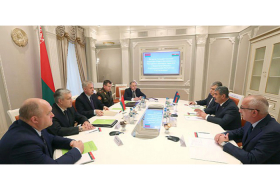 Министр обороны Азербайджана встретился с госсекретарем Совета Безопасности Беларуси