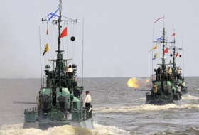 Россия проводит учения в Каспийском море