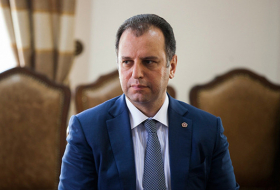 Армянские СМИ: Министр обороны проиграл битву студентам 