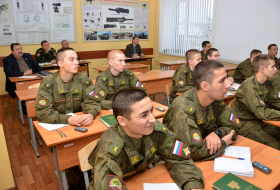 Политруки возвращаются в российскую армию