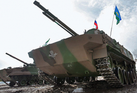 Российские десантники уничтожили бронетехнику «противника» 