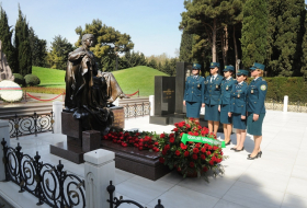 Азербайджанские женщины-пограничники почтили память академика Зарифы Алиевой (ФОТО)