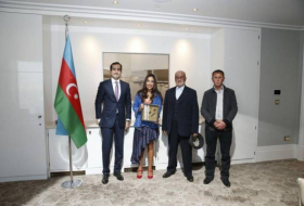 Лейла Алиева почтила память азербайджанского бойца, погибшего 76 лет назад (ФОТО)
