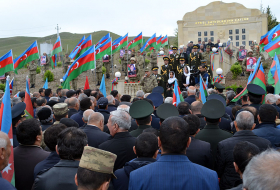 В Горадизе победным шествием отметили вторую годовщину апрельских боев (ФОТО)