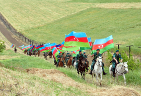 ГПС организовала конные и морские шествия в честь 100-летия АДР (ФОТО/ВИДЕО)