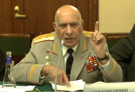 Маразм и цинизм: изгнанный из Армении генерал предлагает услуги «хулигану Пашиняну»