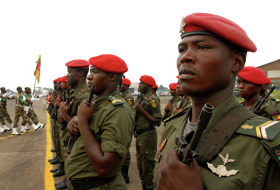 В Камеруне неизвестные напали на конвой министра обороны страны