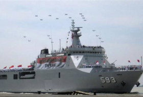 В Индонезии спустили на воду шестой десантный корабль-док KRI Semarang
