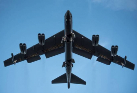 Бомбардировщик B-52 Stratofortress прослужит 100 лет