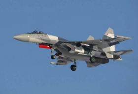 Business Insider: американский F-22 не противник российскому Су-35