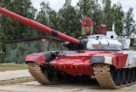 В России впервые испытали новейший танк Т-72БЗМ