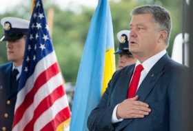 Порошенко назвал Украину восточным флангом НАТО