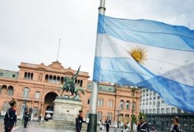 Аргентина выразила Британии протест из-за военных учений на Фолклендах