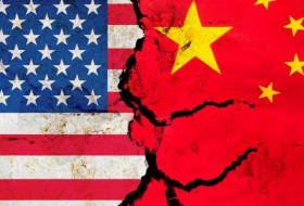 Болтон: США не потерпят угроз жизни для своих военных со стороны Китая