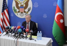 Болтон: США продолжат усилия по урегулированию Карабахского конфликта 