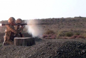 Мотострелковые подразделения Азербайджанской Армии выполнили упражнения по стрельбе (ВИДЕО)
