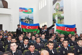 Азербайджанские пограничники отметили День Государственного флага (ФОТО)