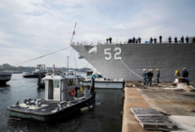 Ракетный эсминец USS «Barry» (DDG-52) ВМС США покинул сухой док в Японии