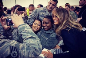 Меланья Трамп посетила американскую военную базу (ФОТО)