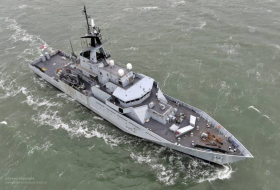 Великобритания перебросила сторожевой корабль на Ла-Манш из-за прибытия мигрантов