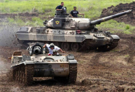 Венесуэла получила от Испании запасные части для танков AMX-30 несмотря на эмбарго ЕС