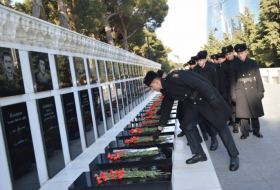 Военнослужащие Азербайджанской Армии почтили память шехидов 20 Января (ФОТО)
