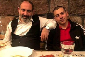Отец армянского солдата – Пашиняну: Ваш сын шикует, а мы голодаем