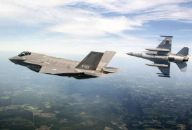 Генерал ВВС США объяснил, зачем F-16 перекрасят под Су-57