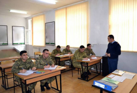 Проводятся курсы усовершенствования офицеров по всем специальностям (ФОТО)