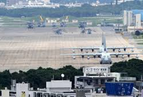 Япония не намерена откладывать вопрос переноса базы США с Окинавы