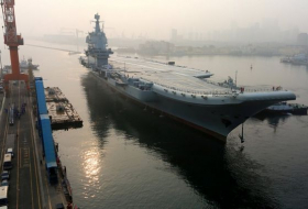 Китай вывел в море для испытаний два авианосца