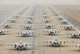 Американские ВВС похвастались способностью оперативного поднятия в воздух сразу 24 истребителей F-22 Raptor