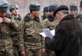 Горькое признание замминистра обороны Армении: Денег нет, но вы держитесь!