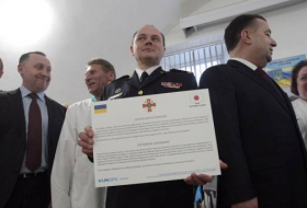 Япония передала военным медикам Украины современное медицинское оборудование
