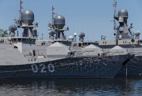 Россия начинает военные учения на Каспии 